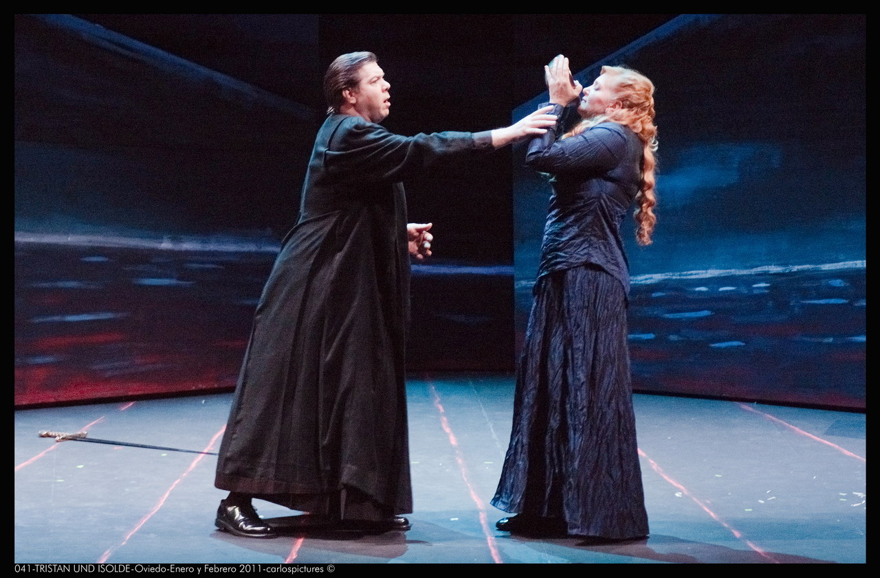 041-TRISTAN UND ISOLDE-Oviedo-Enero y Febrero 2011