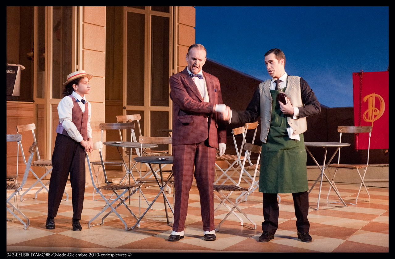 042-L'ELISIR D'AMORE-Oviedo-Diciembre 2010