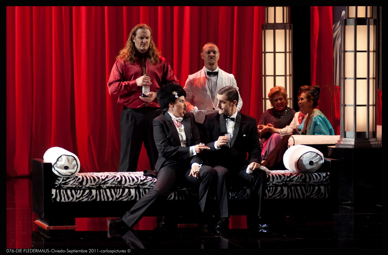 076-DIE FLEDERMAUS-Oviedo-Septiembre 2011